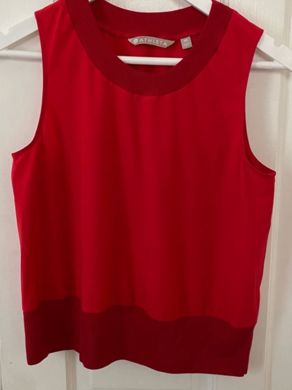 Athleta Zephyr Shell Tank Red - Picture 2 of 4